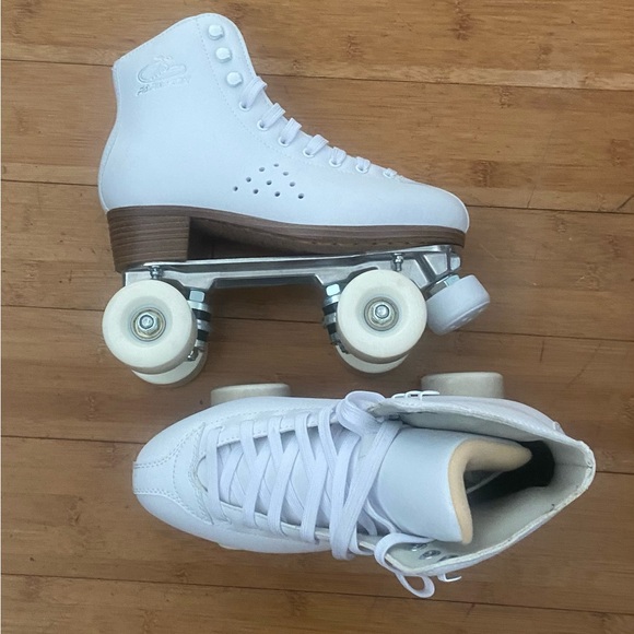 PAPAISON Unisex skates. Size 7. - Picture 1 of 8